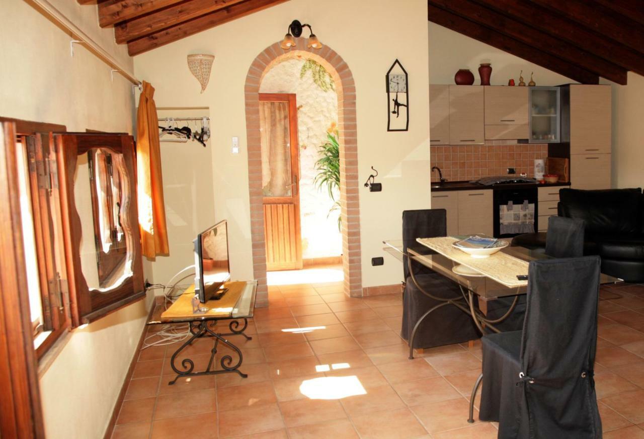 L'Isola Felice Apartment Monserrato Exterior photo