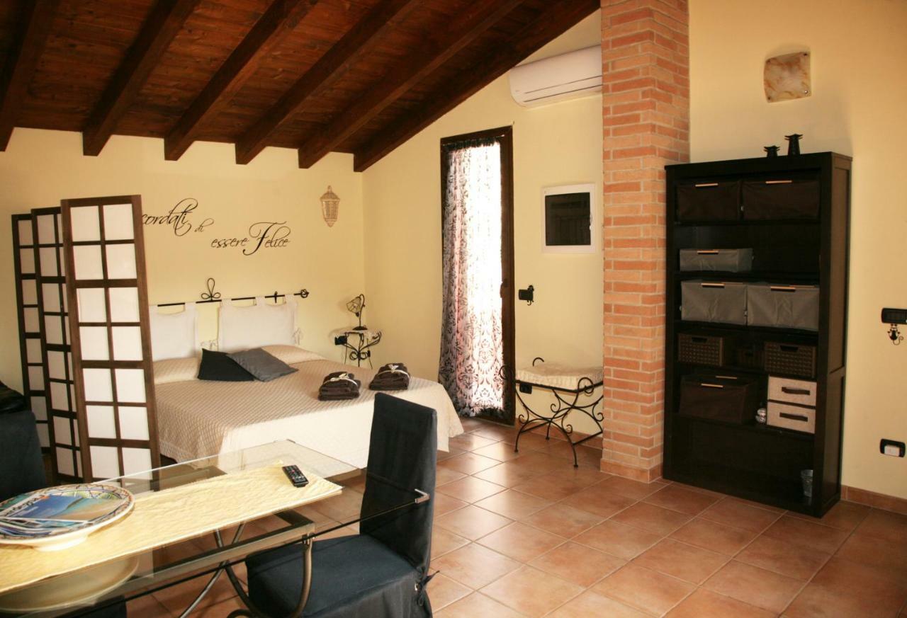 L'Isola Felice Apartment Monserrato Exterior photo